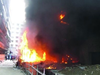 兰州建筑工地劣质保温材料引大火